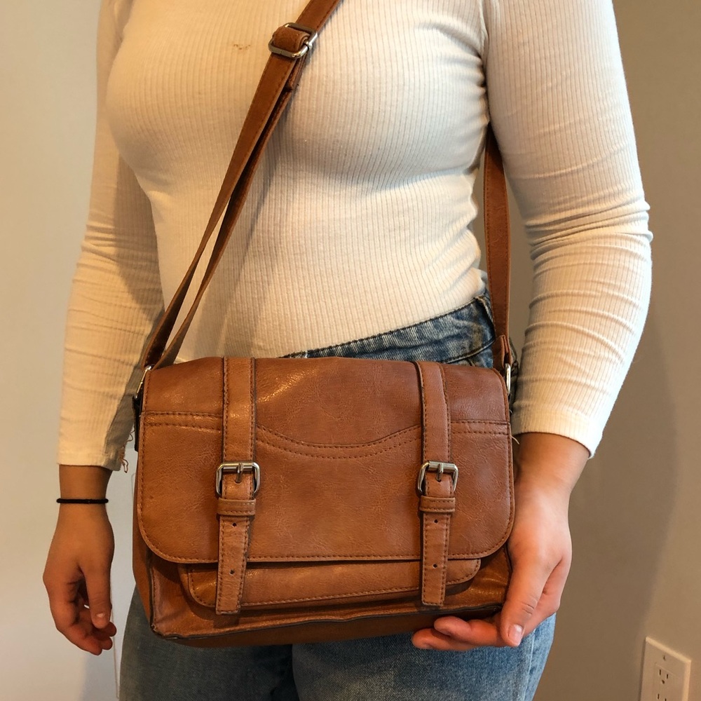 VINTAGE SHOULDER BAG